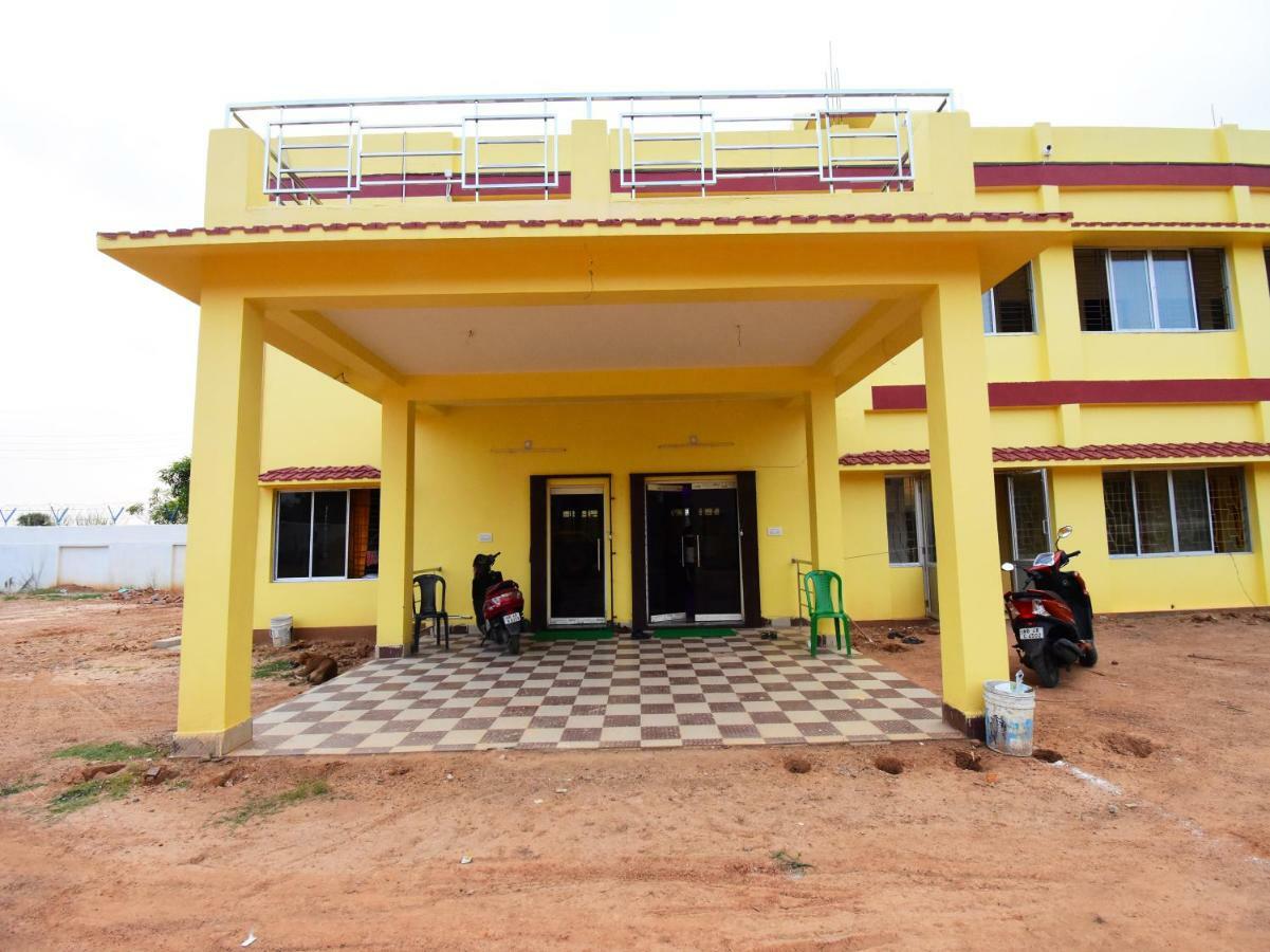 Oyo 43926 Sanchari Atithi Nivas Hotel Bolpur Luaran gambar